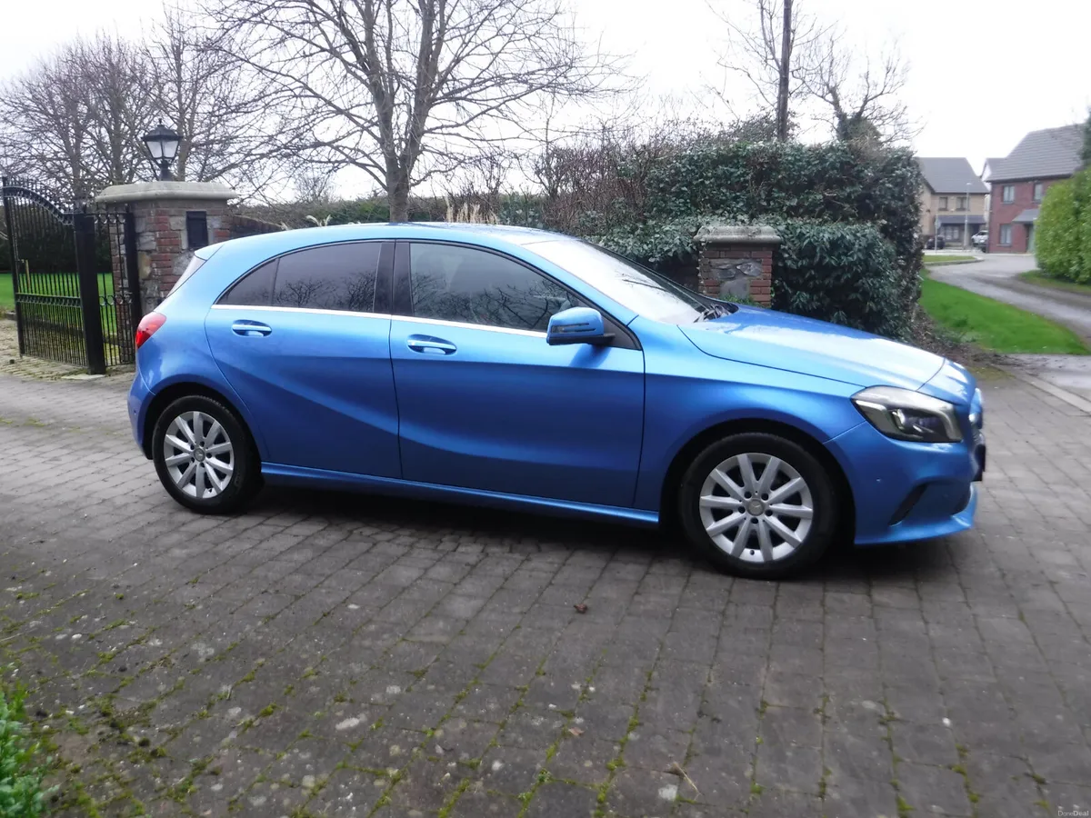 MERCEDES A180 1.6 AUTO LOW MILES HIGH SPEC - Image 2