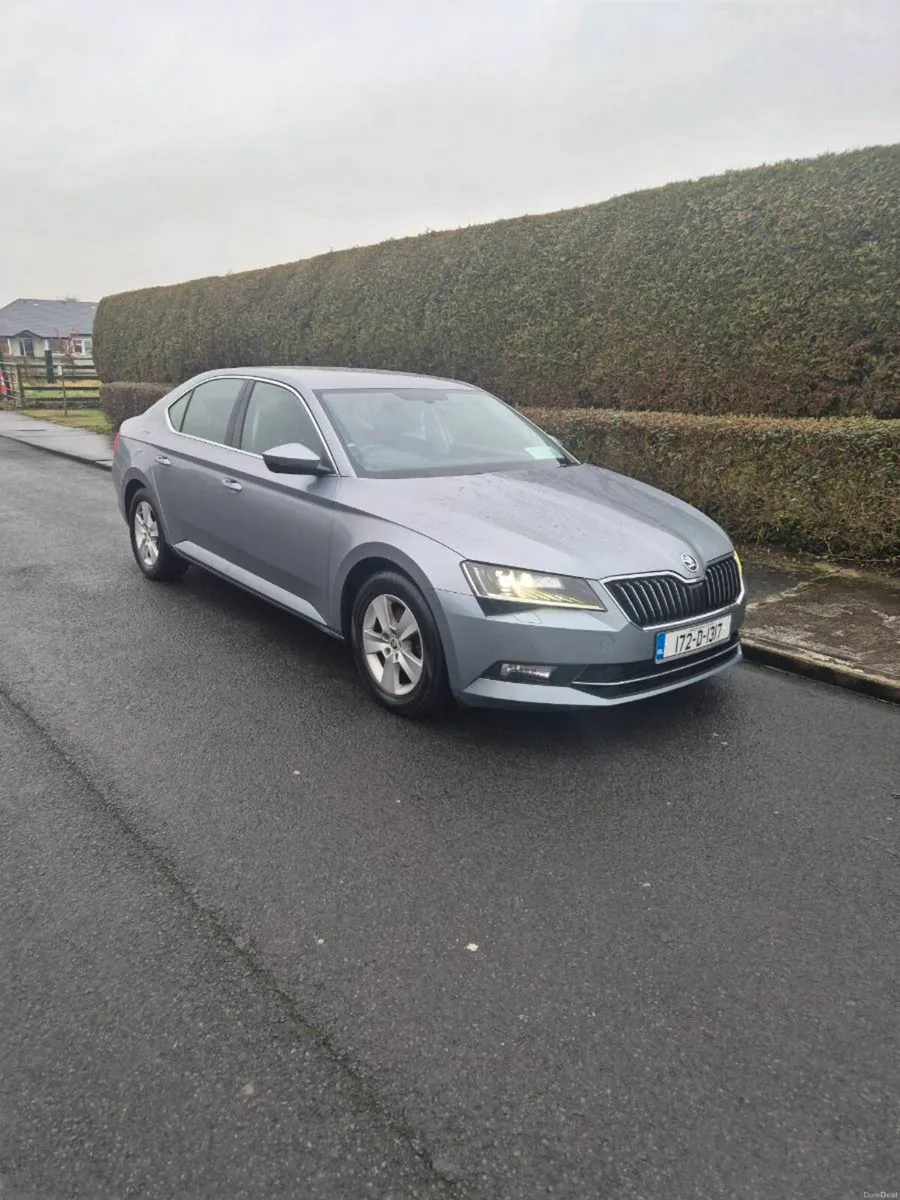Skoda  Superb  Diesel  172 - Image 1
