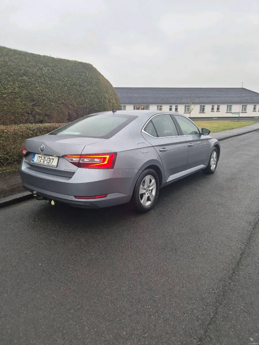 Skoda  Superb  Diesel  172 - Image 3