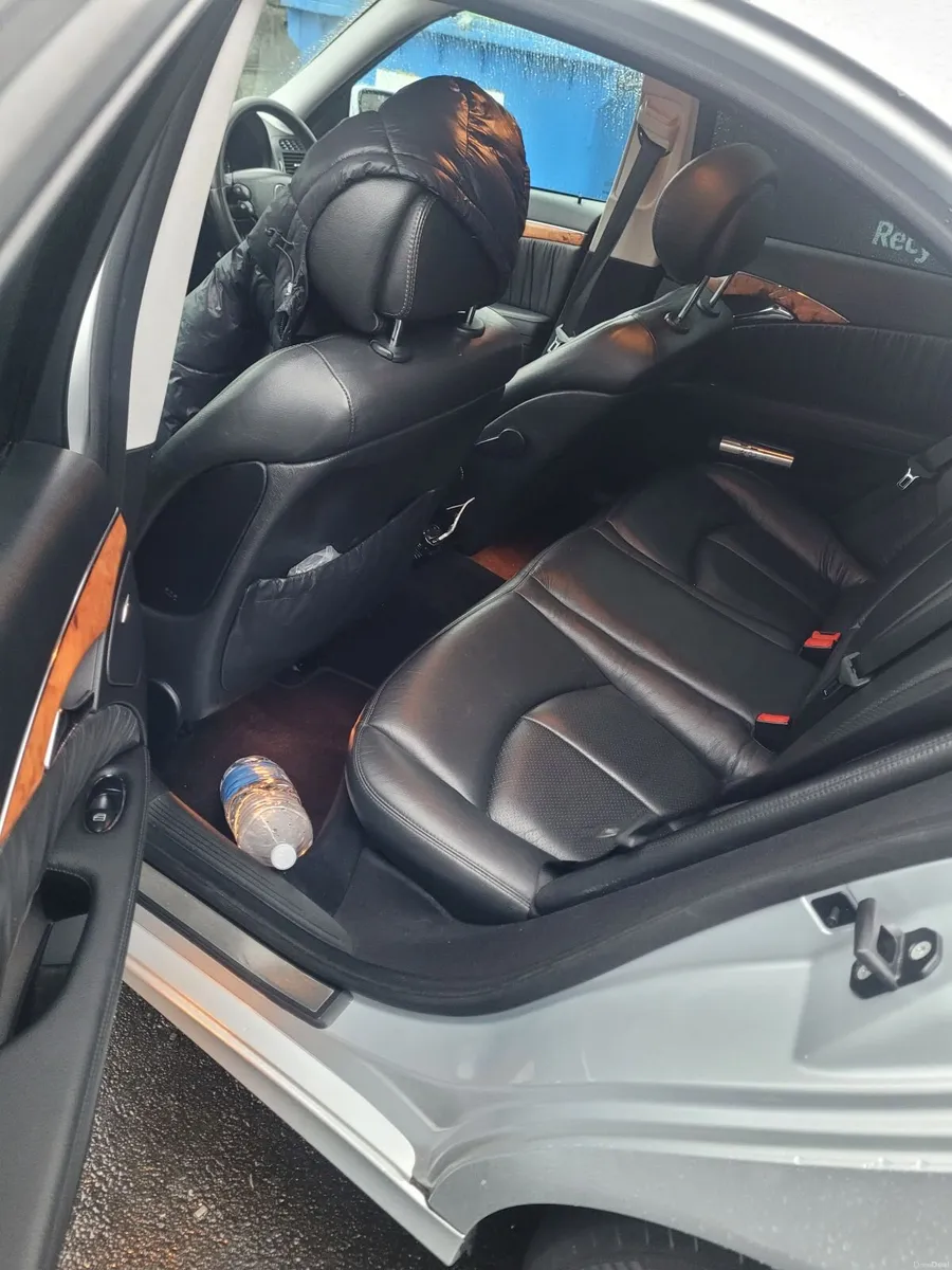 Mercedes-Benz E-Class 2007 - Image 3