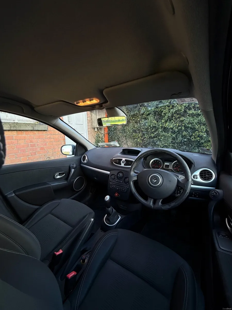 Renault Clio - Image 3