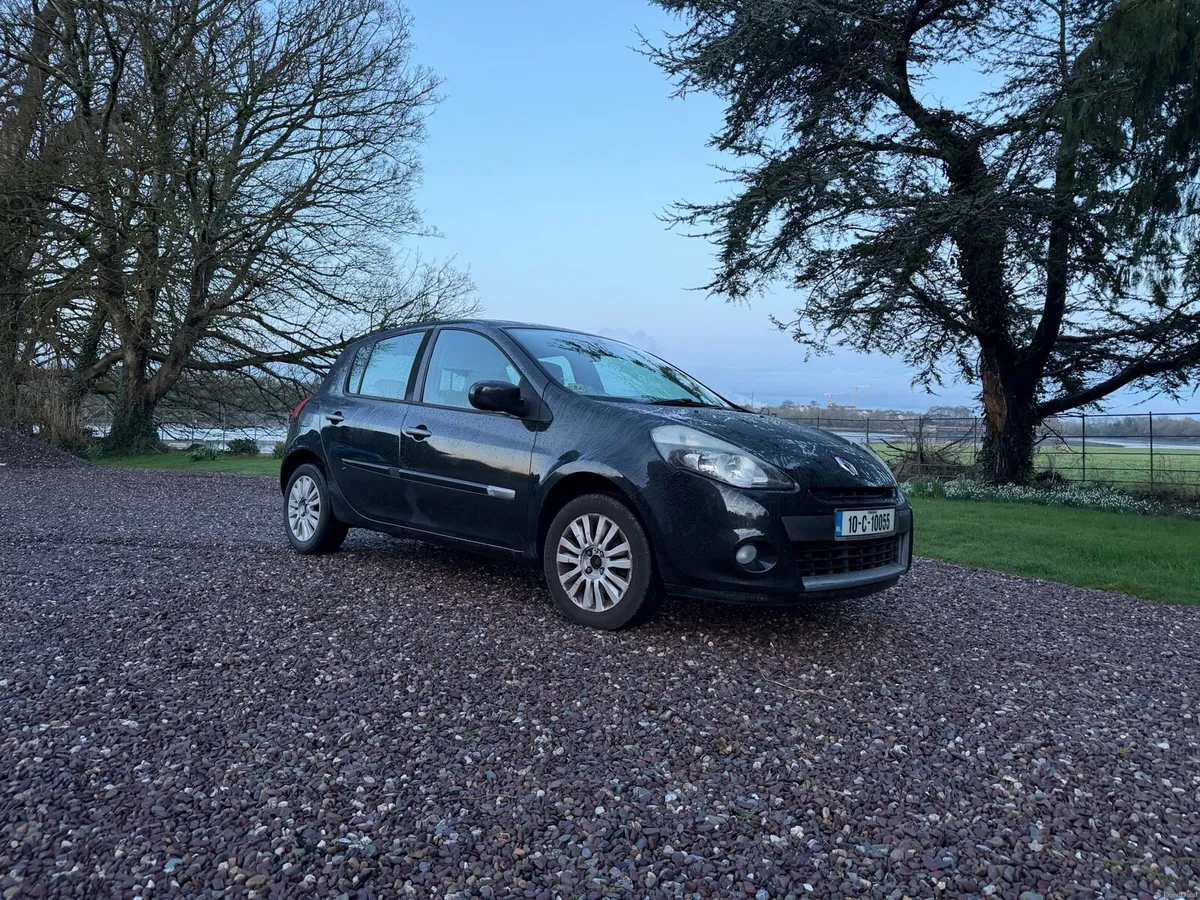 Renault Clio - Image 1