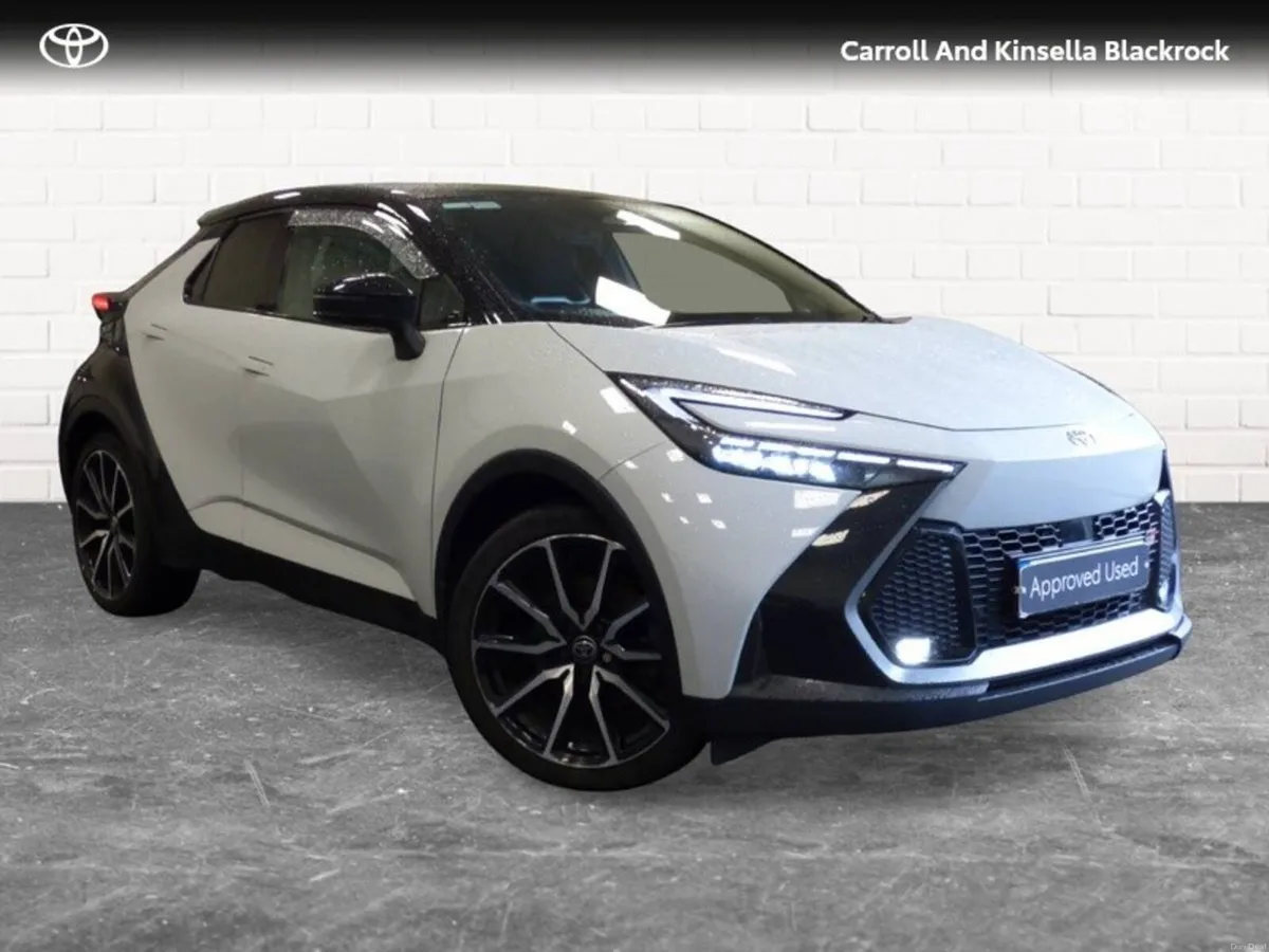 Toyota C-HR Phev GRS Premiere - Image 1