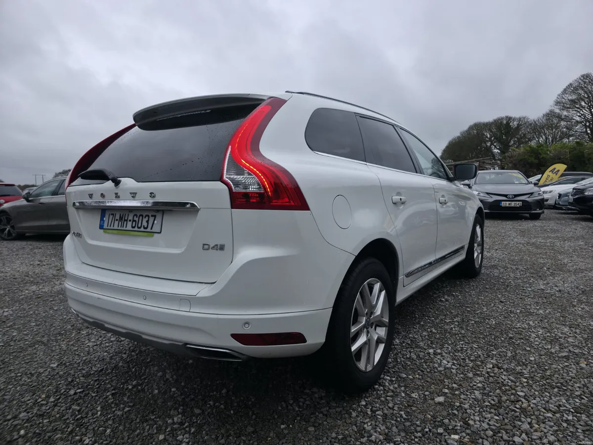 Volvo XC60 2017 - Image 5