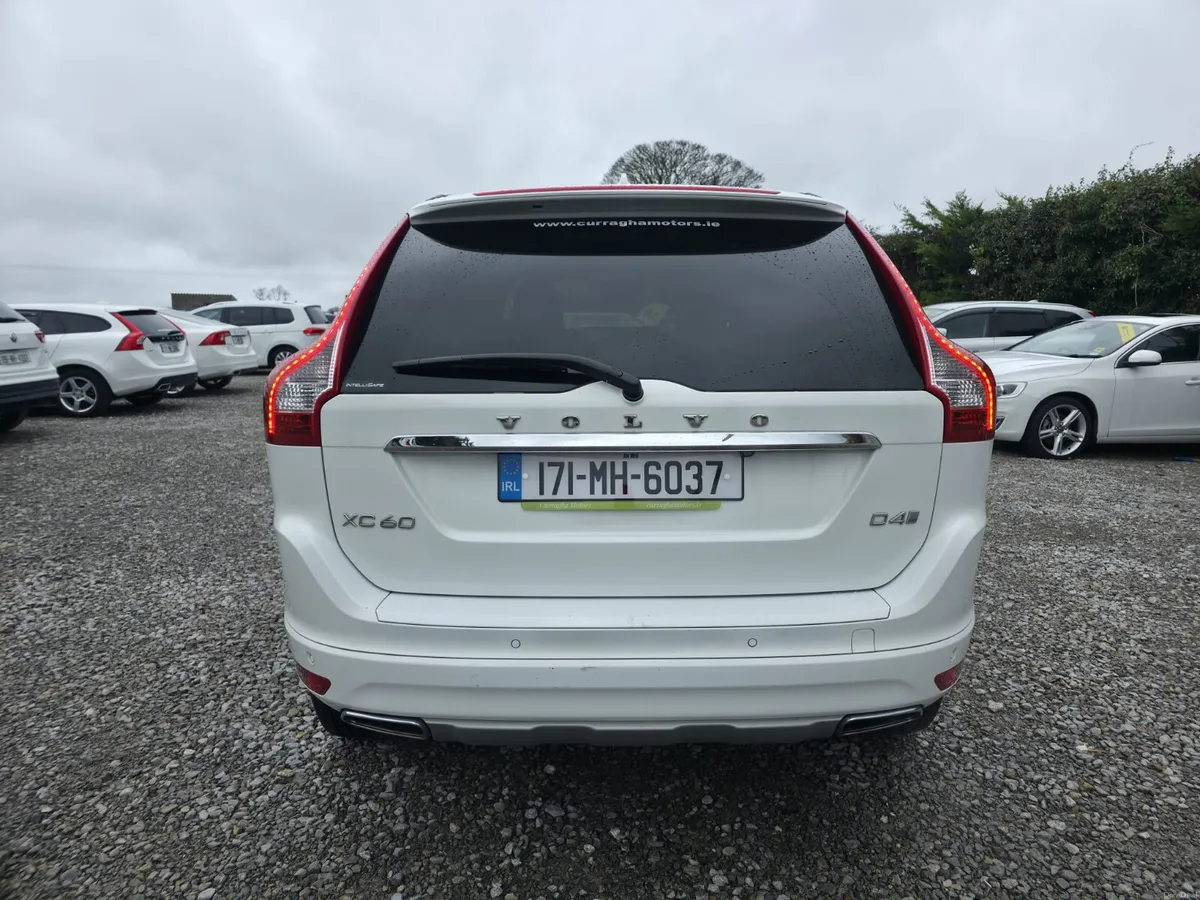 Volvo XC60 2017 - Image 4