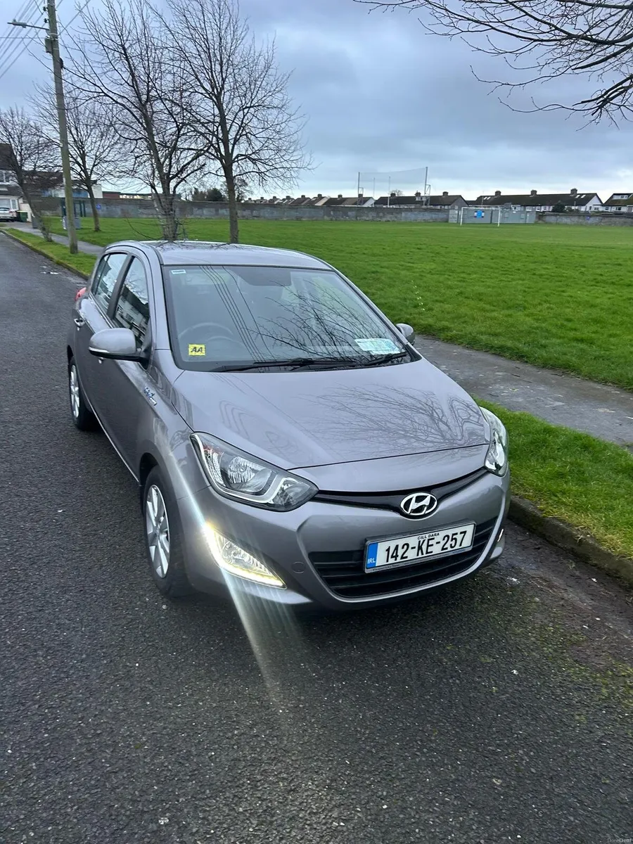Hyundaii i20 2014 low milage 82 km - Image 4