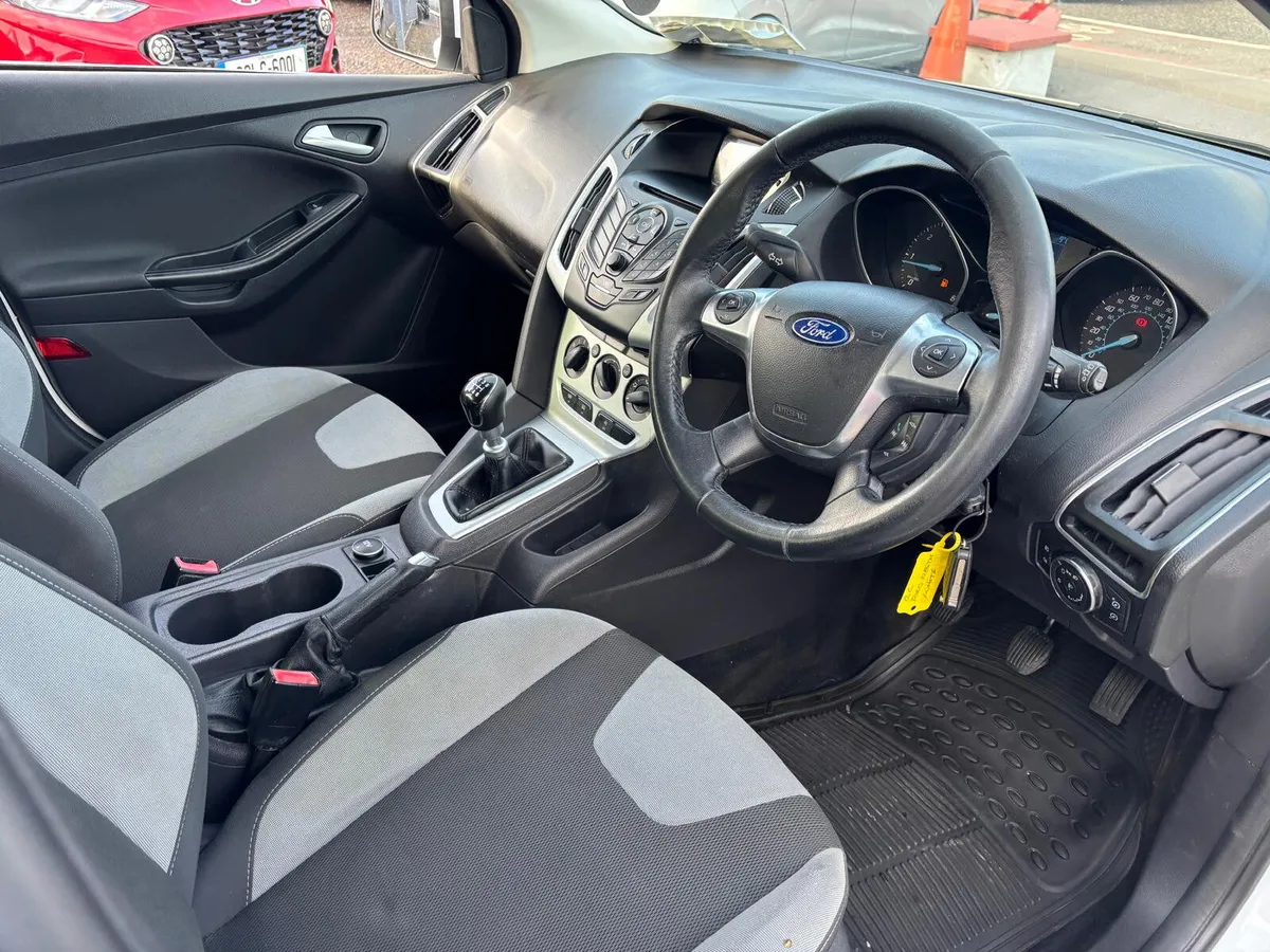 Ford Focus 2012  TRADE  SALE NCT /TAX  2027 - Image 4