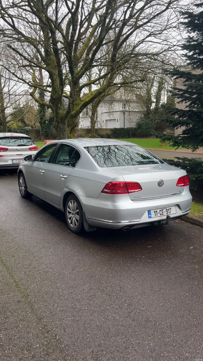 Volkswagen Passat 1.6 litre nct and taxed - Image 3