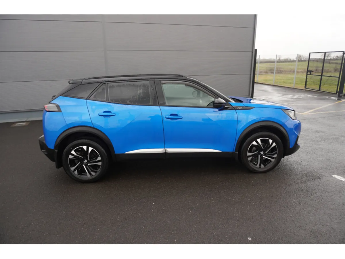 Peugeot 2008 GT 1.2 130 AUTOMATIC 6.4 - Image 2