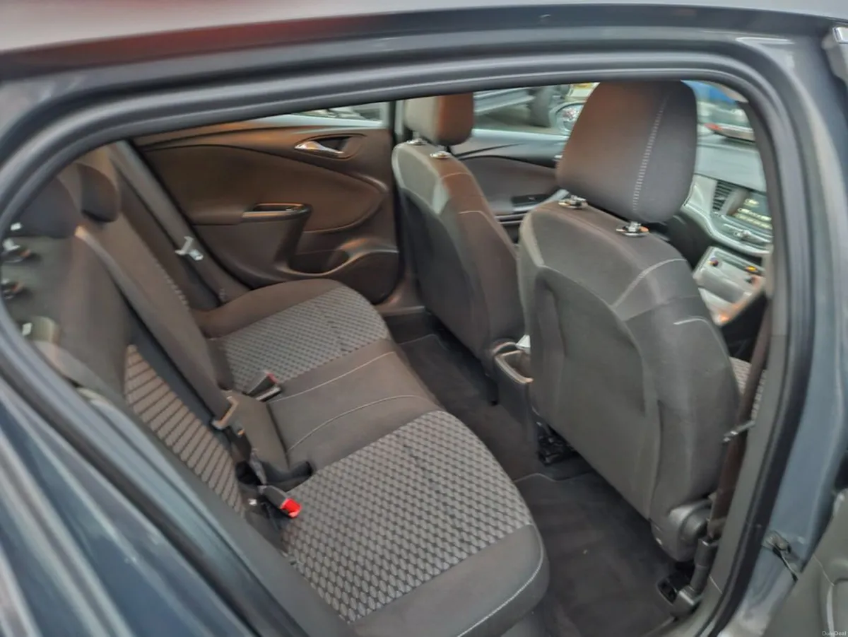 Opel Astra SC 1.6 Cdti 110PS 5DR - Image 4