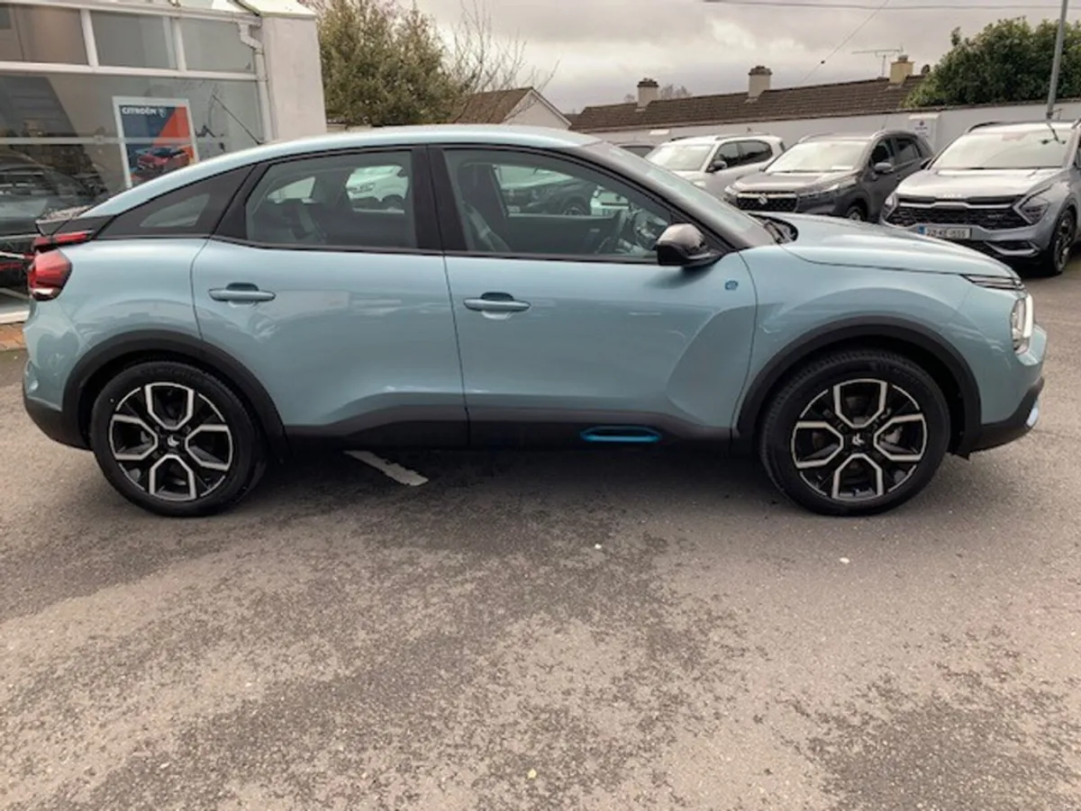 Citroen e-C4 EFEEL PACK 50KWH 136BHP MY26 - Image 2