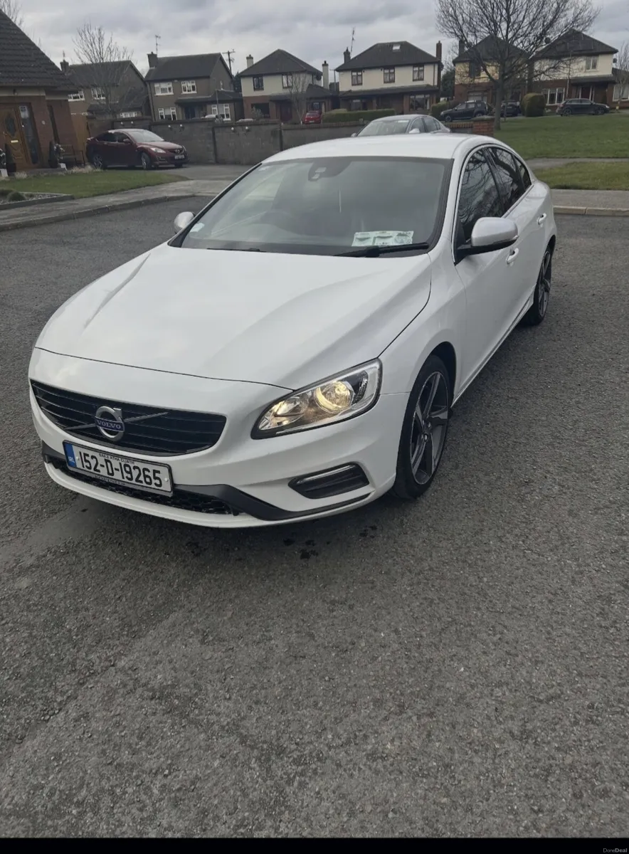 Volvo S60 R design (2015) - Image 2
