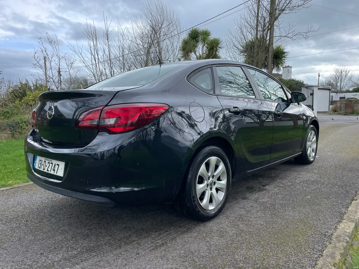 Opel Astra 1.4 petrol Nct & tax,low KLM’s - Image 3