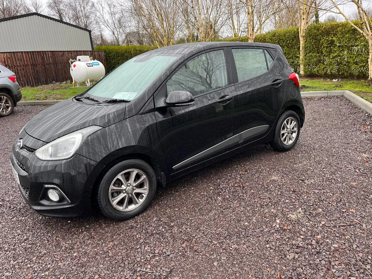 Hyundai i10 Deluxe Model 1 L Low KMS New NCT - Image 3