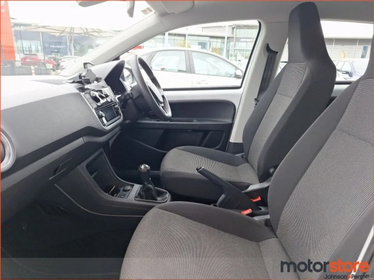 Volkswagen up! 1.0 60BHP TAKE UP - Image 3