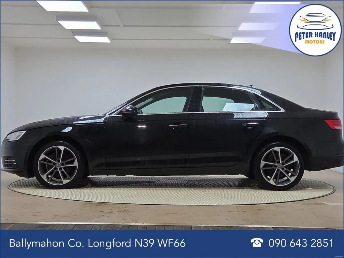 Audi A4 2.0TDI 150HP SE Ultra 18 - Image 4