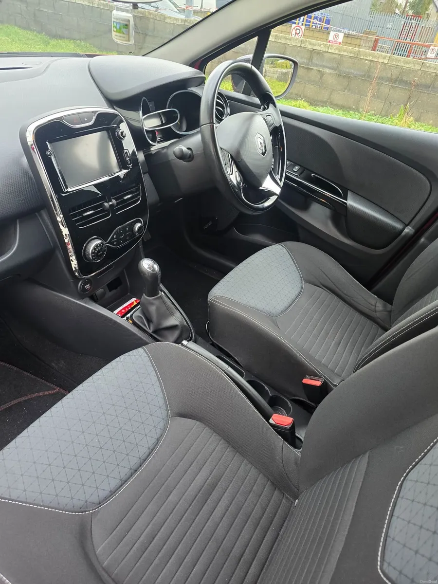 Renault Clio 2013 - Image 4