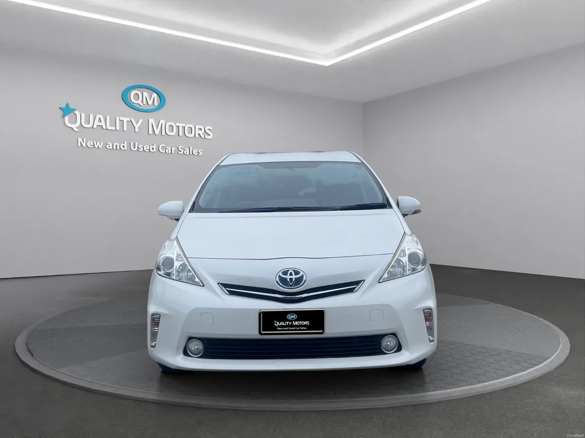2014 PRIUS ALPHA HYBRID (S44) - Image 2