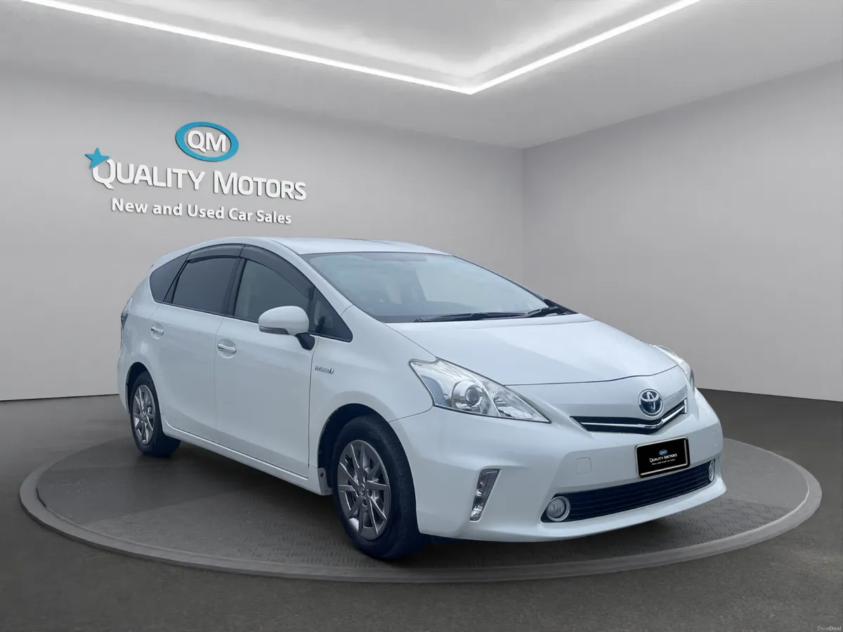 2014 PRIUS ALPHA HYBRID (S44) - Image 1