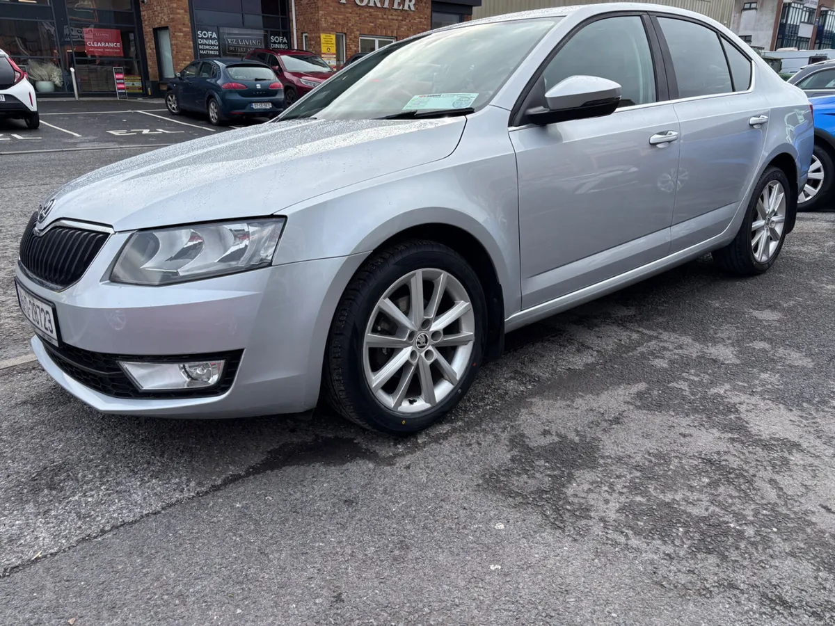 2015 Skoda Octavia 1.6TDI  110 (BHP) Elegance - Image 2