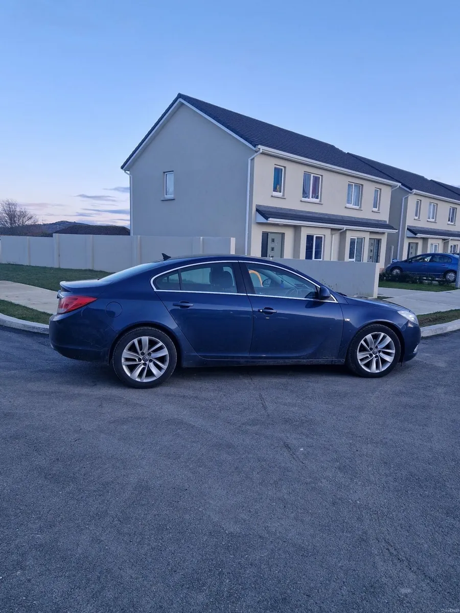 Opel Insignia 2012 test and tax full service - Image 1