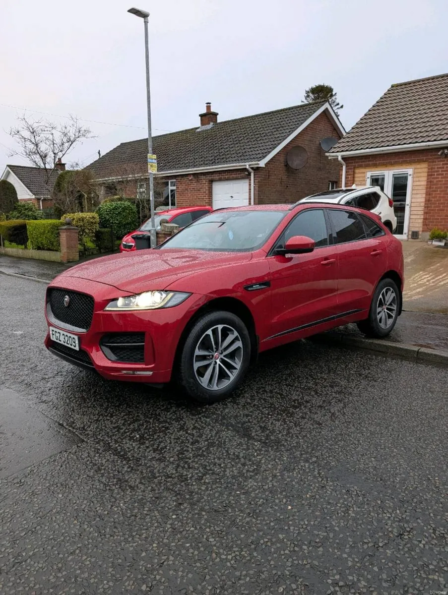 Jaguar F Pace - Image 4