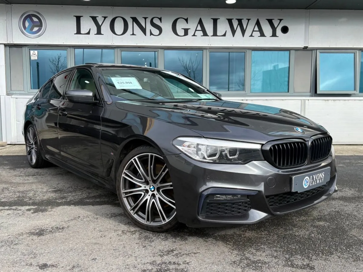BMW 5-Series M Sport / Big Screen / Sunroof / Hybr - Image 5