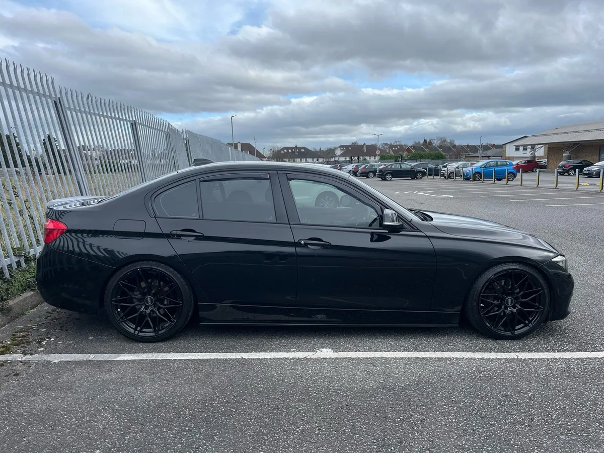 152 BMW F30 318D Sport Line Low Miles - Image 3
