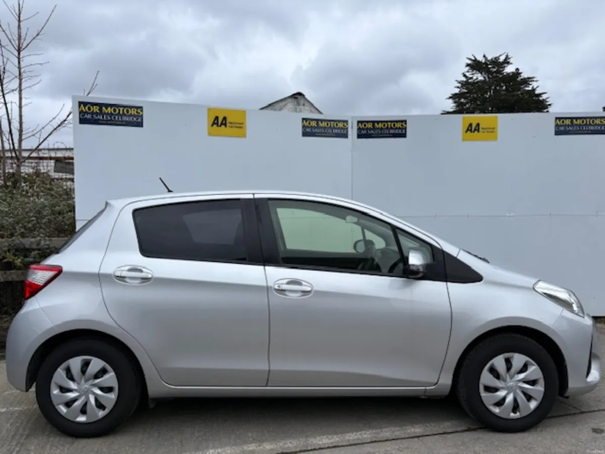 Toyota Vitz 2019 AUTO 1.0 FIVE DOOR - Image 3