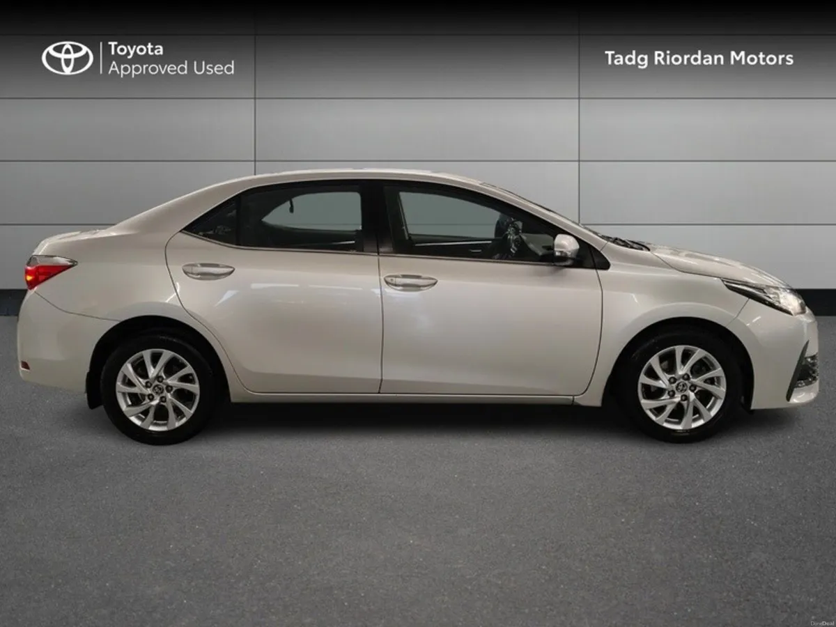 Toyota Corolla 1.4 D4D LUNA - Image 3
