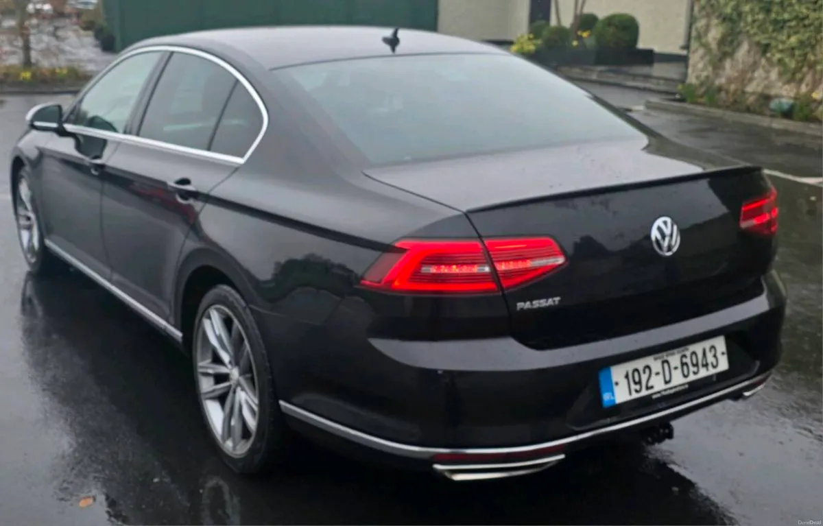 2019 vw passat - Image 3