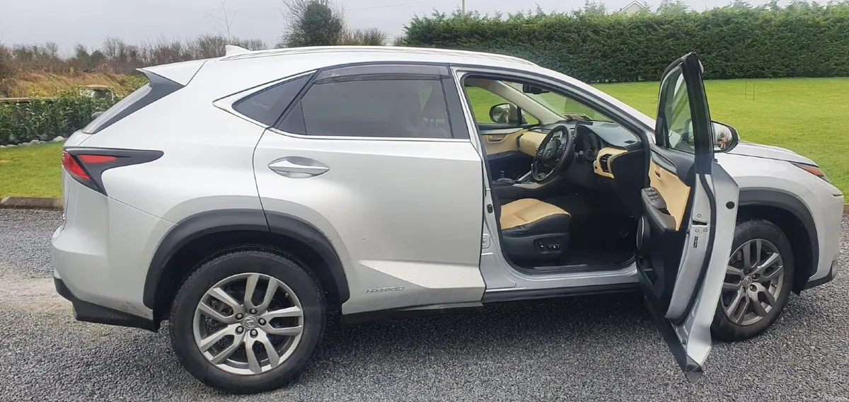 Lexus NX 2015 - Image 2