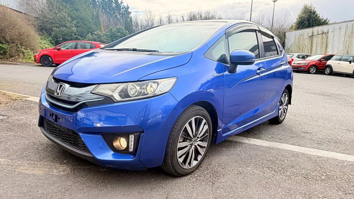 Honda Fit Hybrid 2014 - Image 4