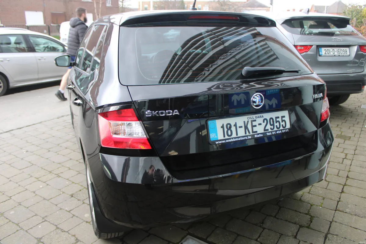 Skoda Fabia 1.0 *1 OWNER* 2018 - Image 3