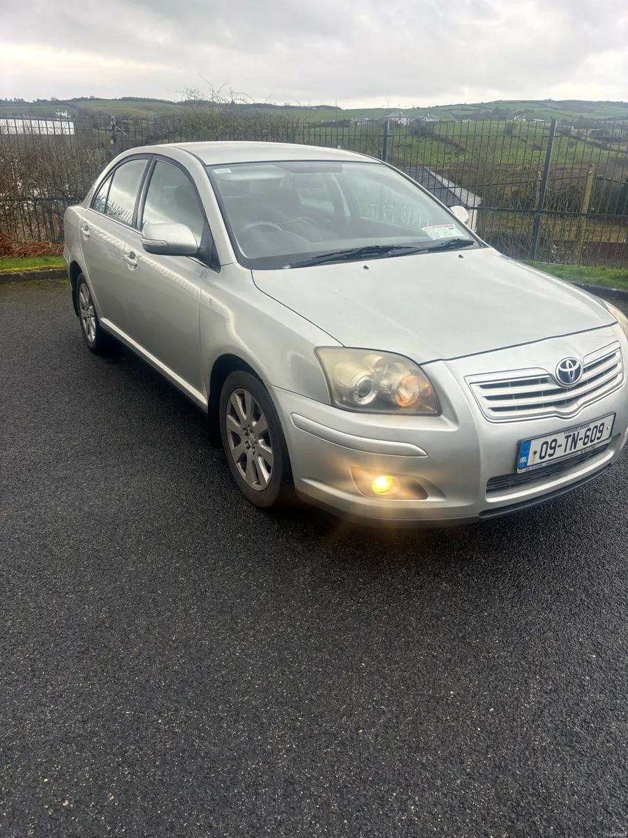 Toyota arvensis 1.6 petrol strata model Alloys Fog - Image 1