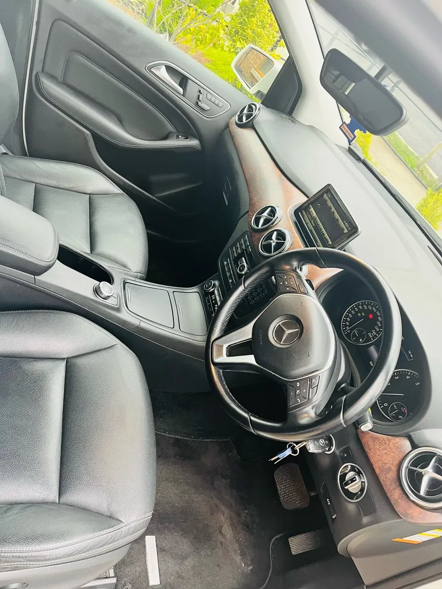 Mercedes Benz B180 Automatic *Fixed price* - Image 3