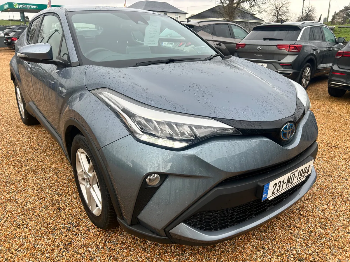 Toyota C-HR - Image 1