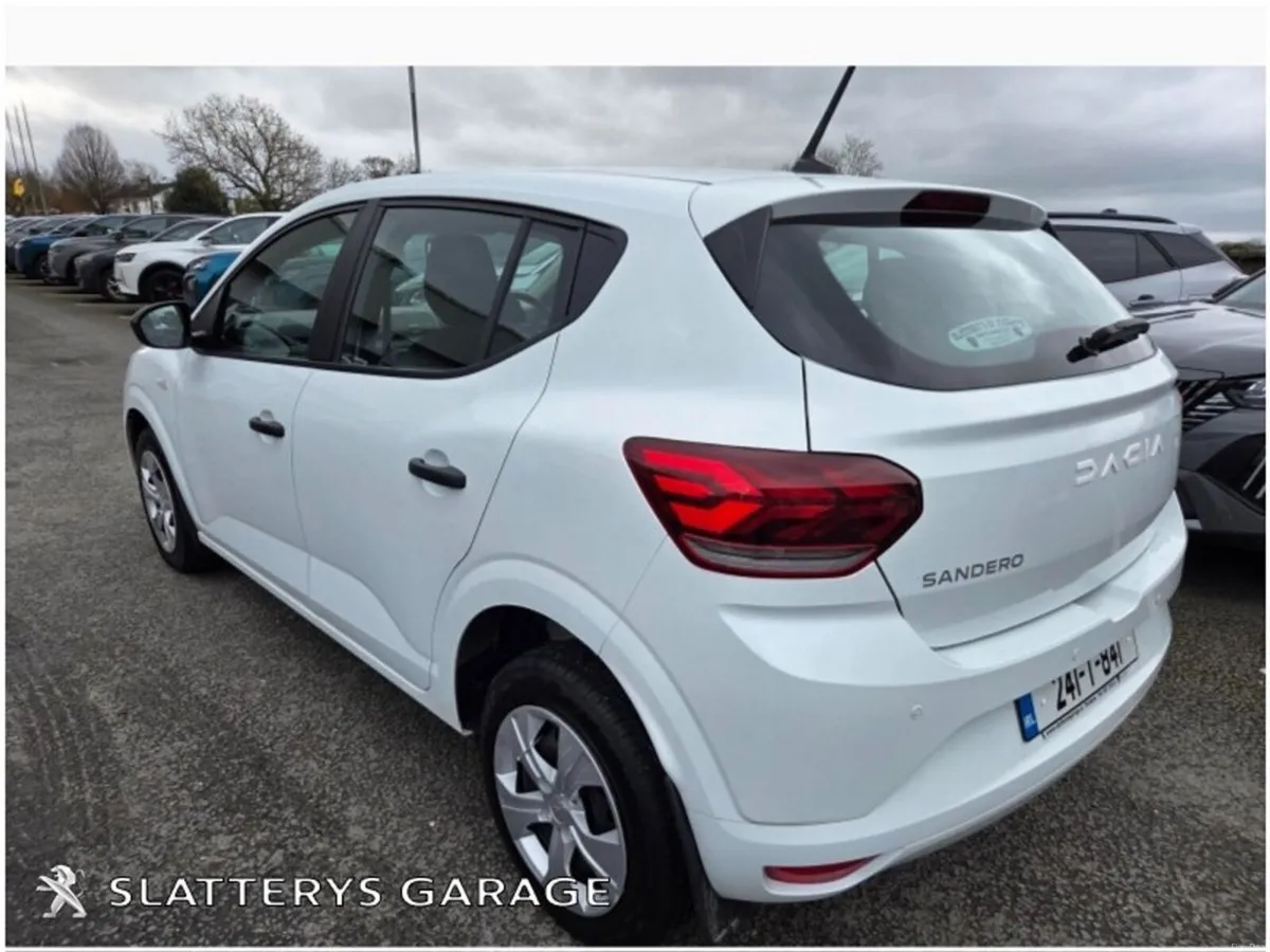 Dacia Sandero TCe 90 Essential - Image 4
