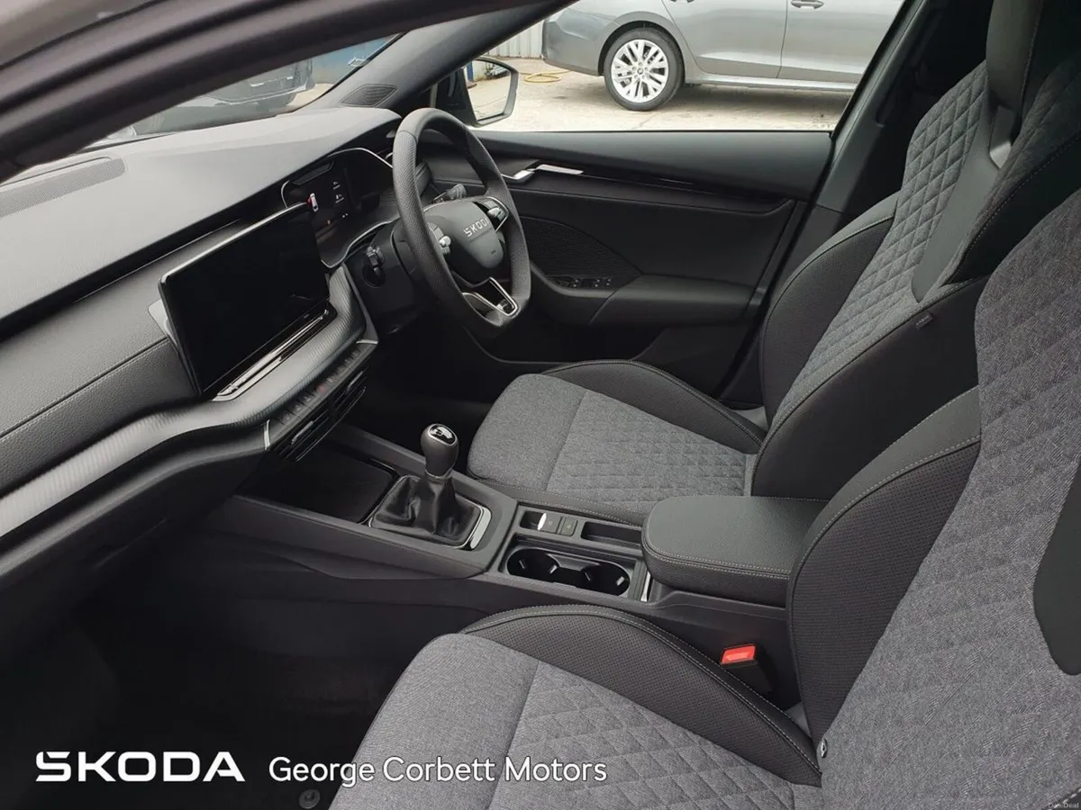 Skoda Octavia Combi Sportline 1.5TSi 150hp - Avail - Image 4