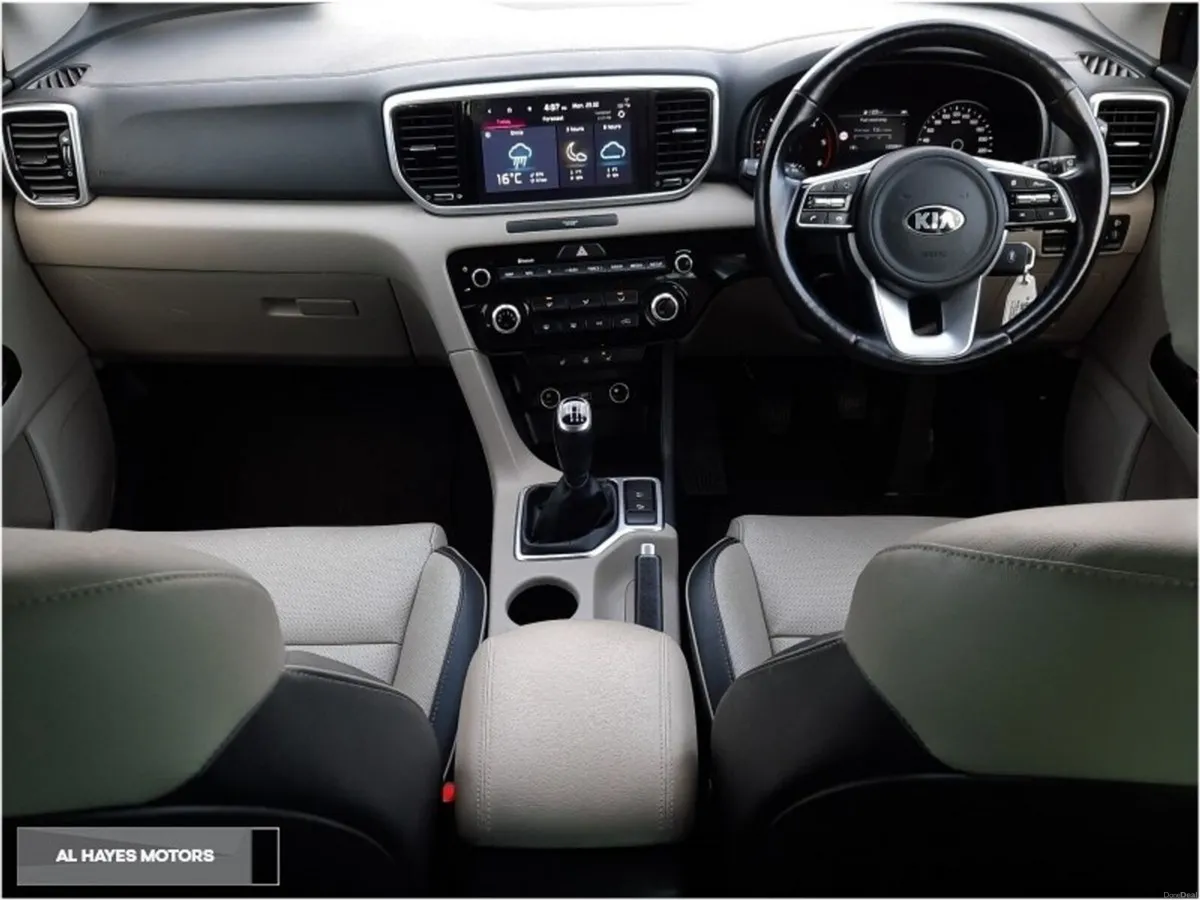 Kia Sportage **BEIGE LEATHER**SAT-NAV**1.6 MILD HY - Image 2