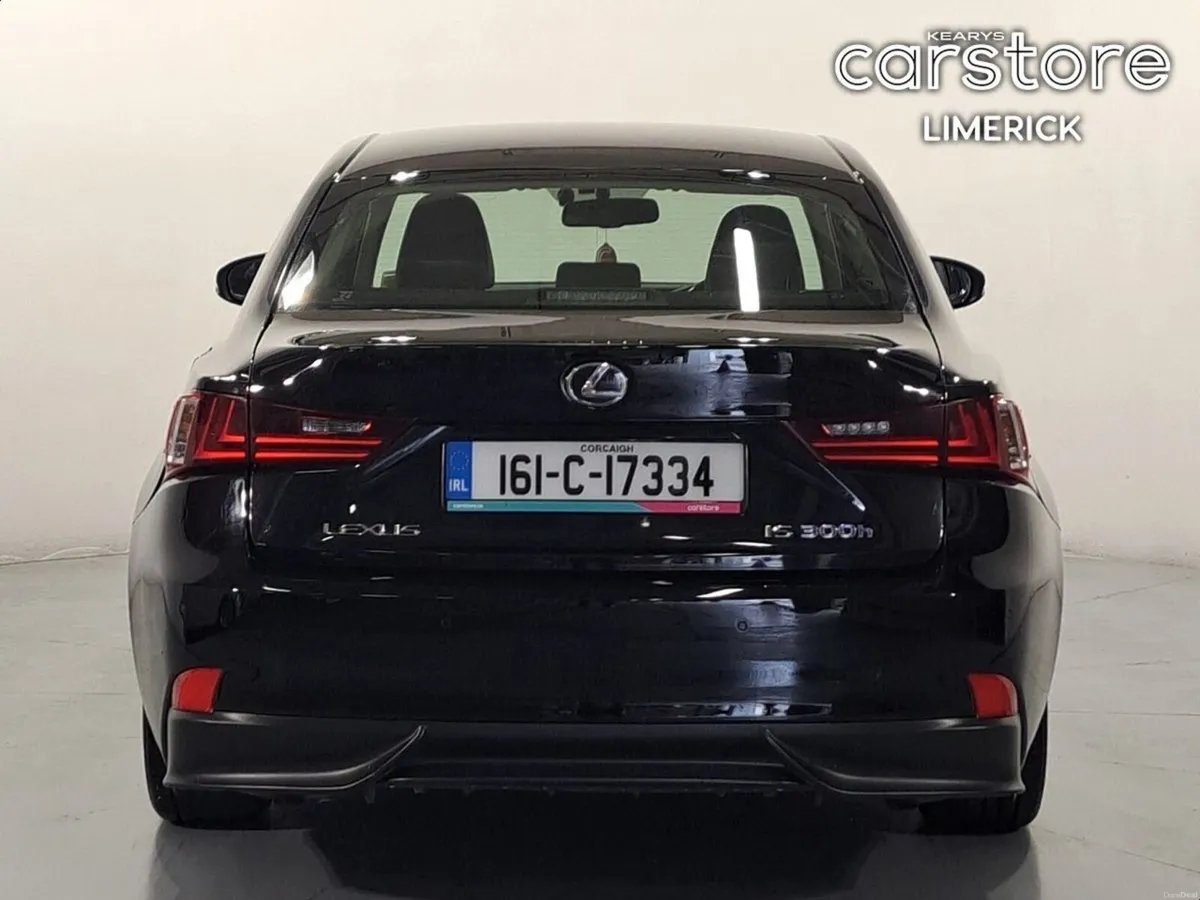 Lexus IS 300 H Executive Edition E-cvt 4DR - Image 4
