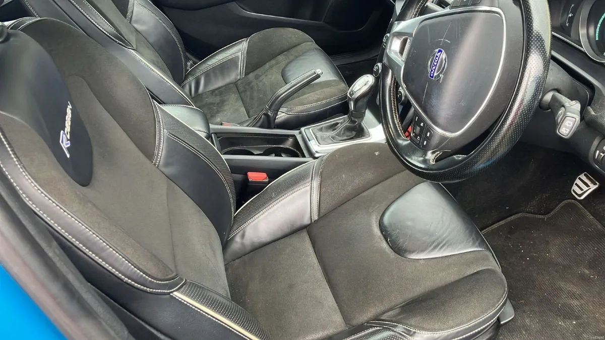 Volvo V40 2014 - Image 3