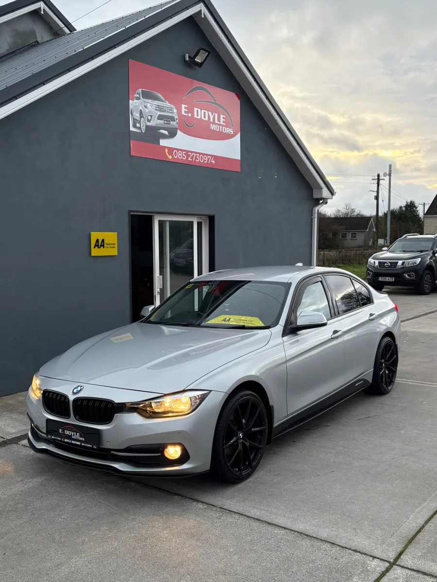 2017 BMW 3-Series Sport - Image 4