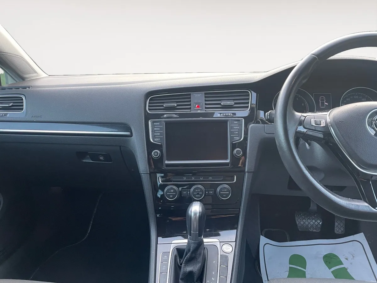 VW GOLF HIGHLINE DSG - Image 4