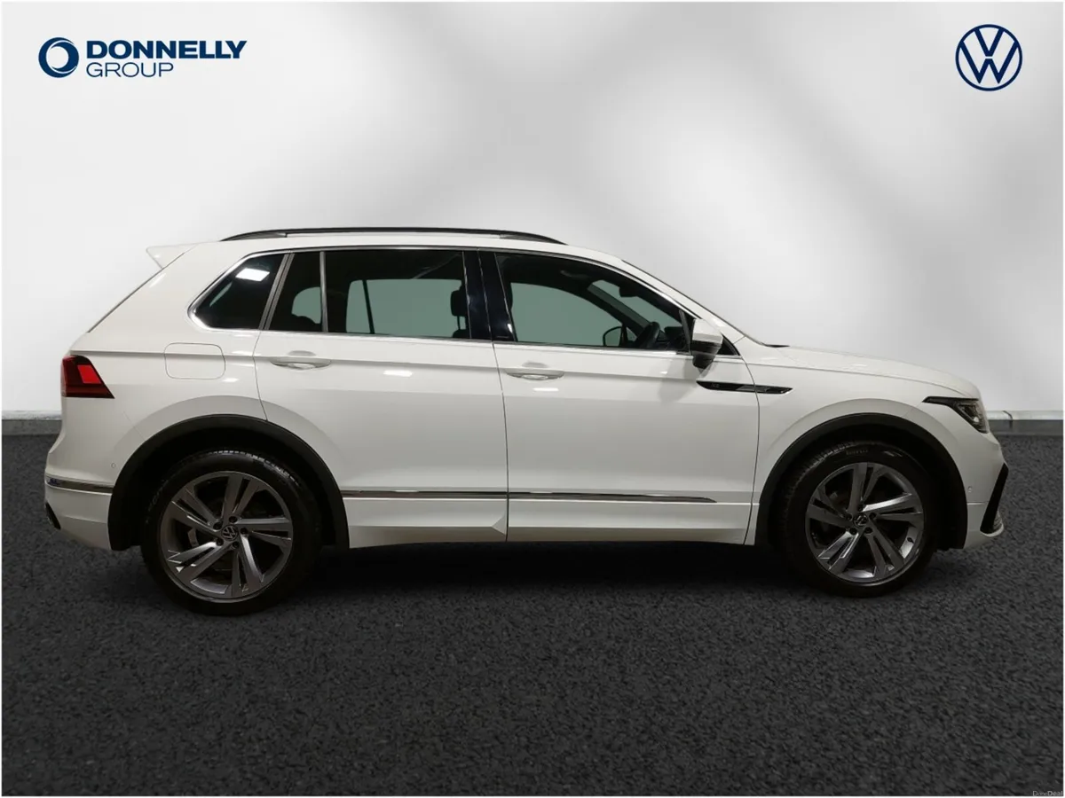 Volkswagen Tiguan Estate Special Edition R-Line Ed - Image 4