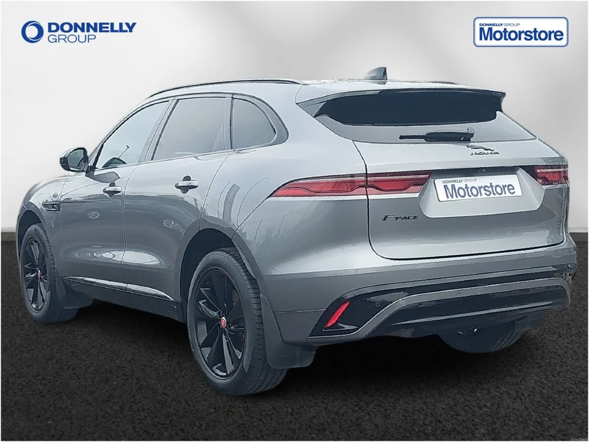 Jaguar F-pace F-Pace Estate Special Editions R-Dyn - Image 2