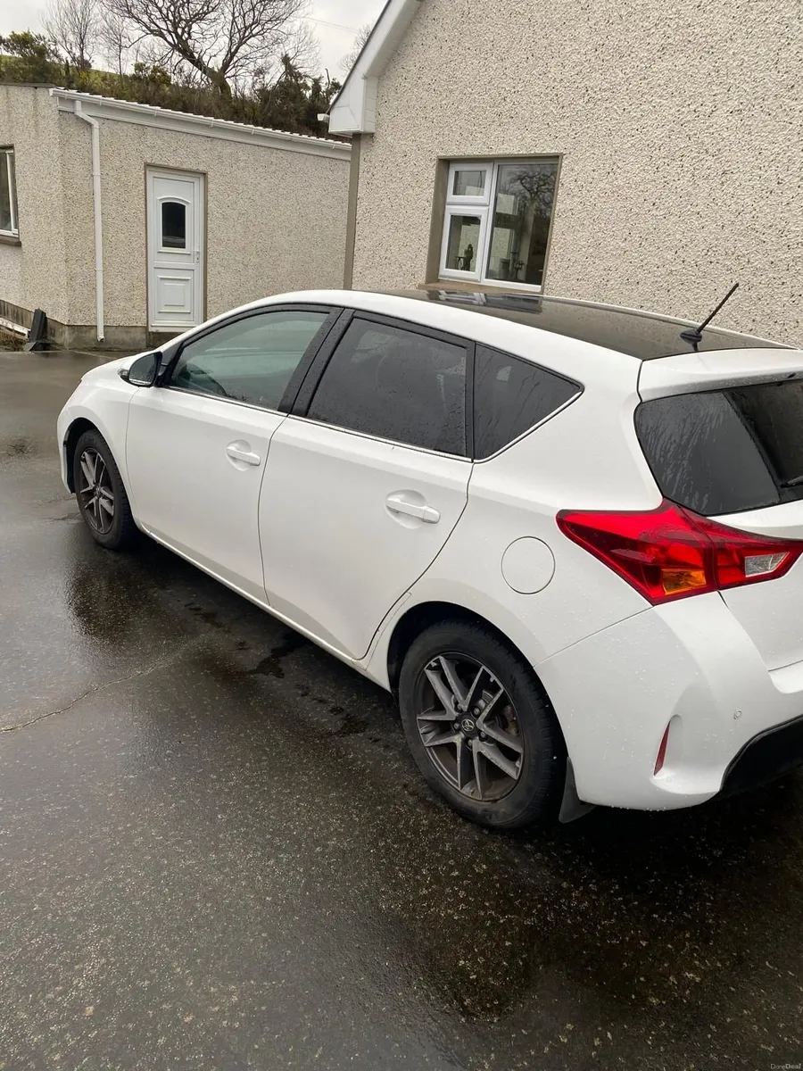 Toyota Auris Sol 2015 1.4 Diesel - Image 4