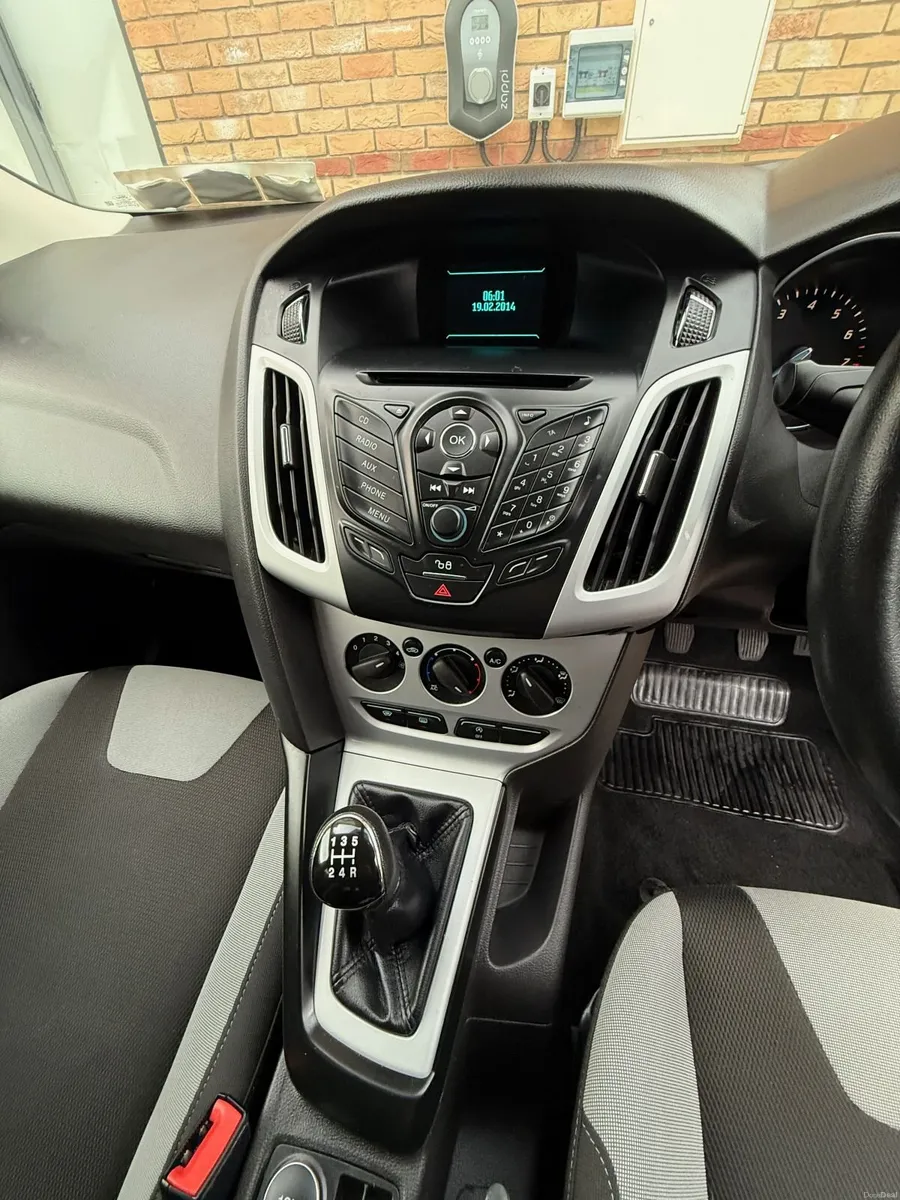 Ford Focus 2014 - Image 2