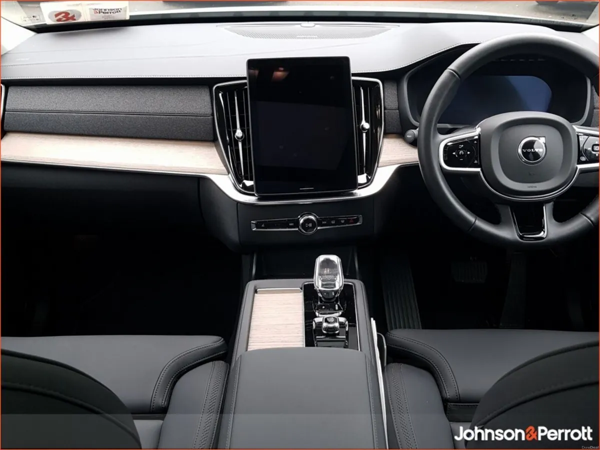 Volvo XC90 T8 455bhp AWD PHEV Plus Dark  - Volvo W - Image 2