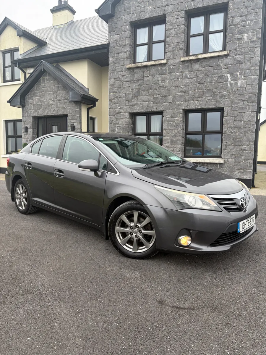 Toyota Avensis 2013 - Image 1